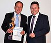 Heinrich Magosch mit dem Landrat Leo Schrell